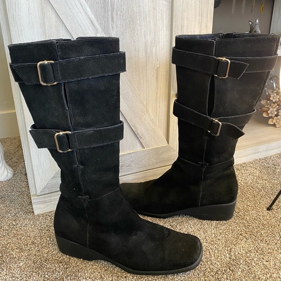 Etienne Aigner Tall Signature Suede Buckle Wedge Boots Size 10 Leather - Picture 10 of 14